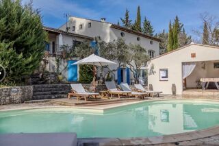  Villa � vendre 9 pi�ces 306 m�