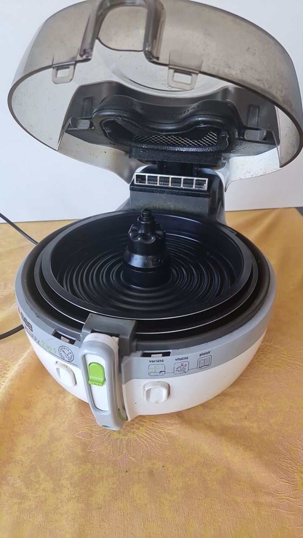  Friteuse SEB Actifry&nbsp;2 en 1 de&nbsp;SEB&nbsp;: la&nbsp;cuisson 2 en 1 Electroménager