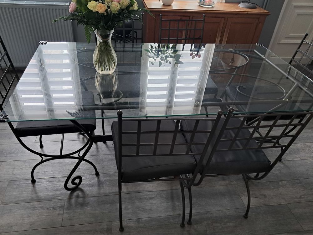TABLE + 6 CHAISES Meubles