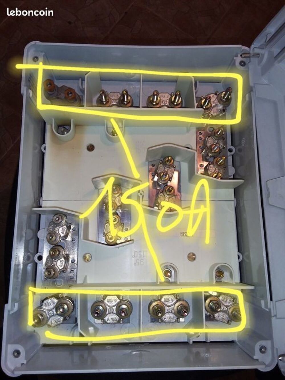 Coffret de repartition triphase Bricolage