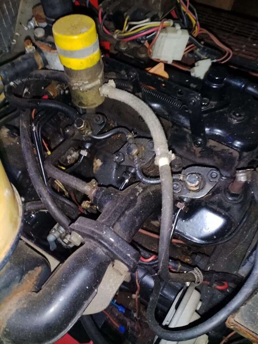 tracteur diesel 23 cv complet ou pour pi&egrave;ces d&eacute;tach&eacute;e Bricolage