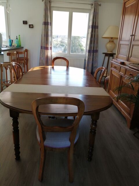 Table ovale noyer massif 200 Limoges (87)