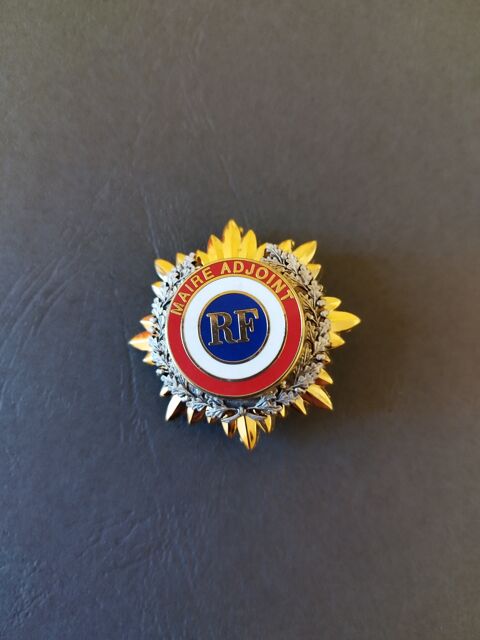 Insigne de poche classique MAIRE ADJOINT 12 Mers-les-Bains (80)