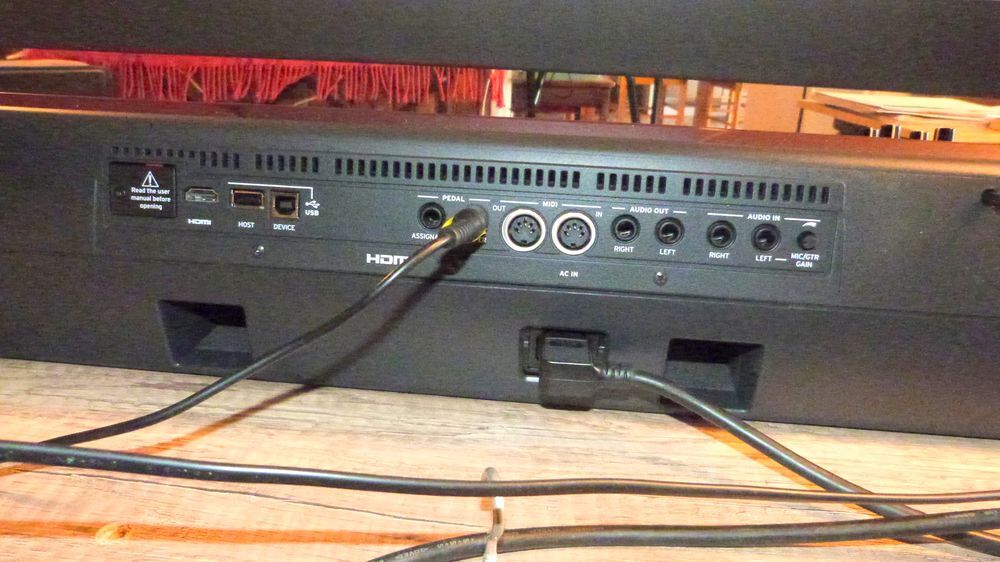synth&eacute;tiseur arrangeur : KORG PA 700 : 800 euros Instruments de musique