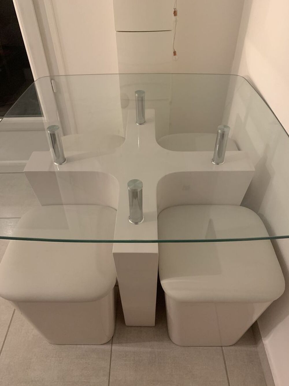 Table plateau en verre 4 places Meubles