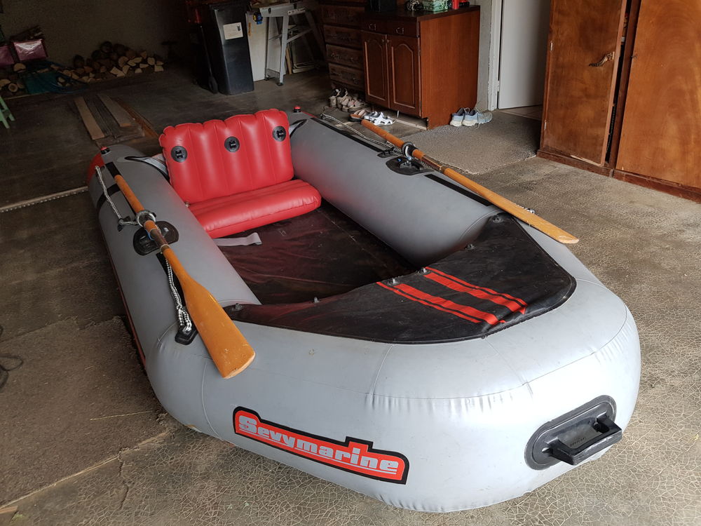 Bateau pneumatique Sports