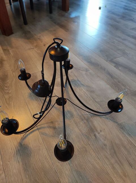Lustre 25 Arles (13)