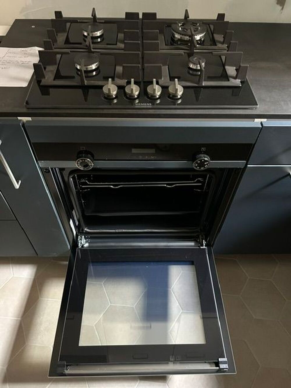 Table gaz SIEMENS EN6B6HK40 NEUF JAMAIS UTILISEE
Electroménager