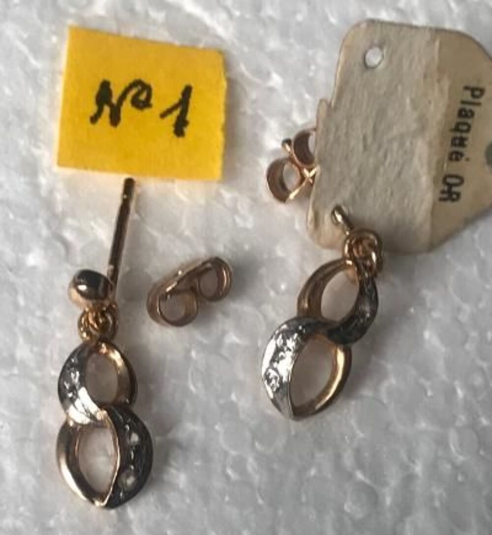  Boucles oreilles pendantes en plaqu&eacute; OR avec zircons Bijoux et montres