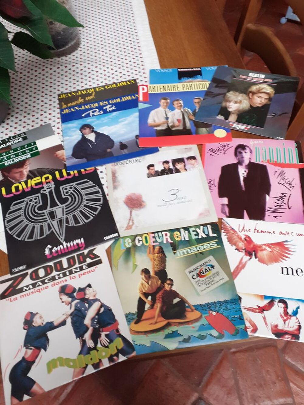 Lot 50 Disques Vinyles 33Tours et 45 Tours +30 CD CD et vinyles
