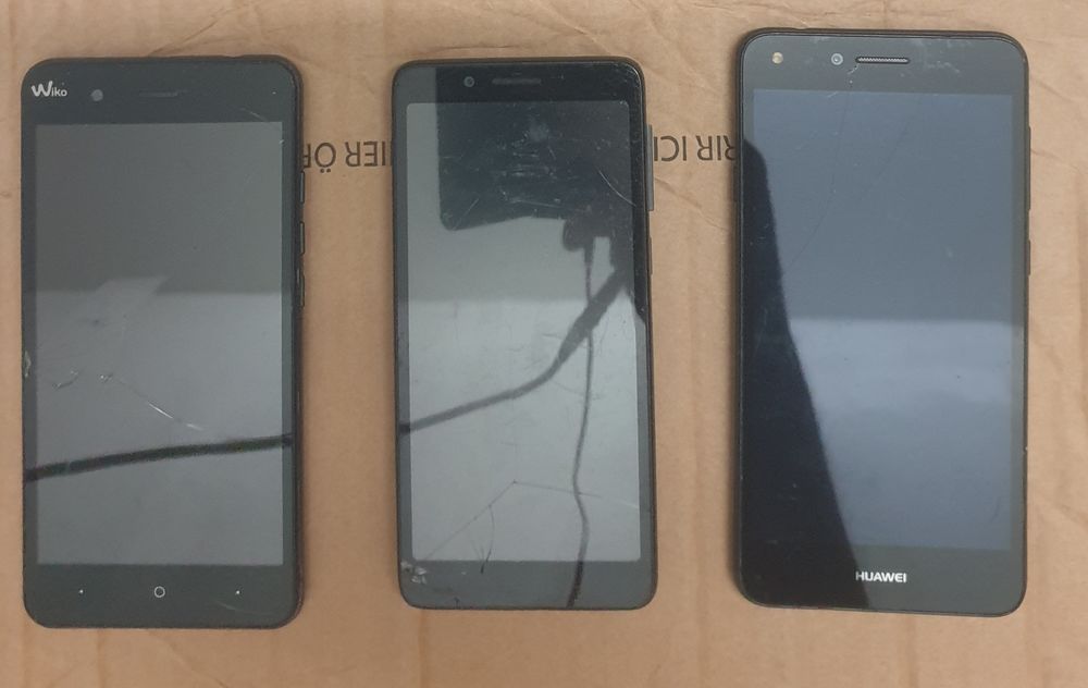 Lot smartphones 3 Téléphones et tablettes