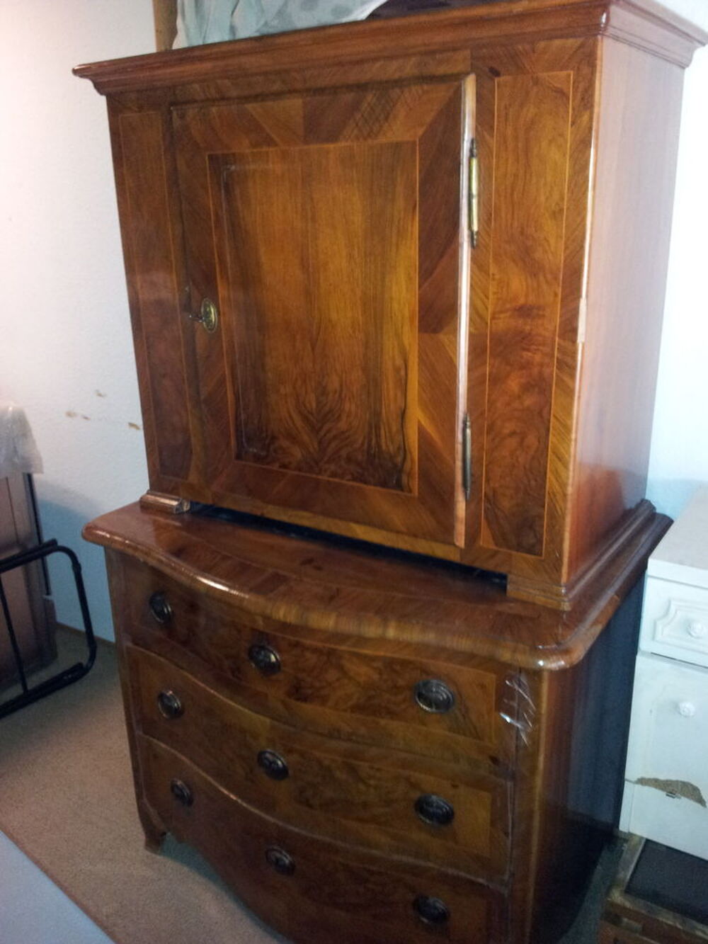 Commode tr&egrave;s ancienne fin 19 &egrave;me si&egrave;cle bois rare 