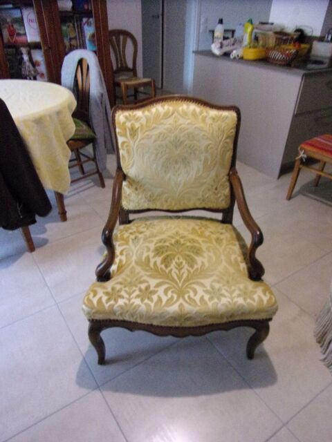 FAUTEUIL LOUIS XV TBE 140 Pau (64)