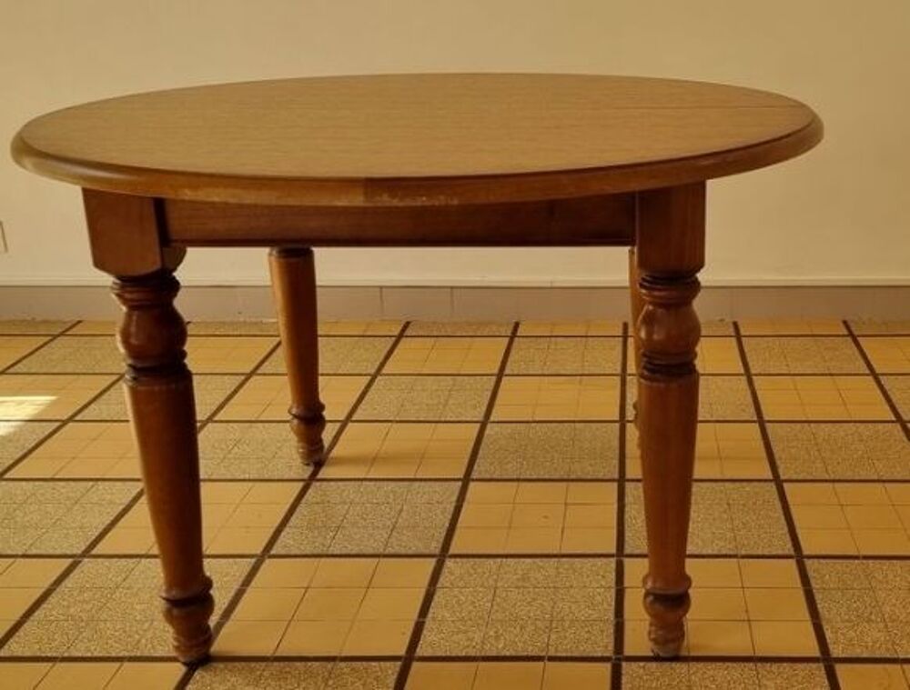 Table Salon + 4 chaises Meubles