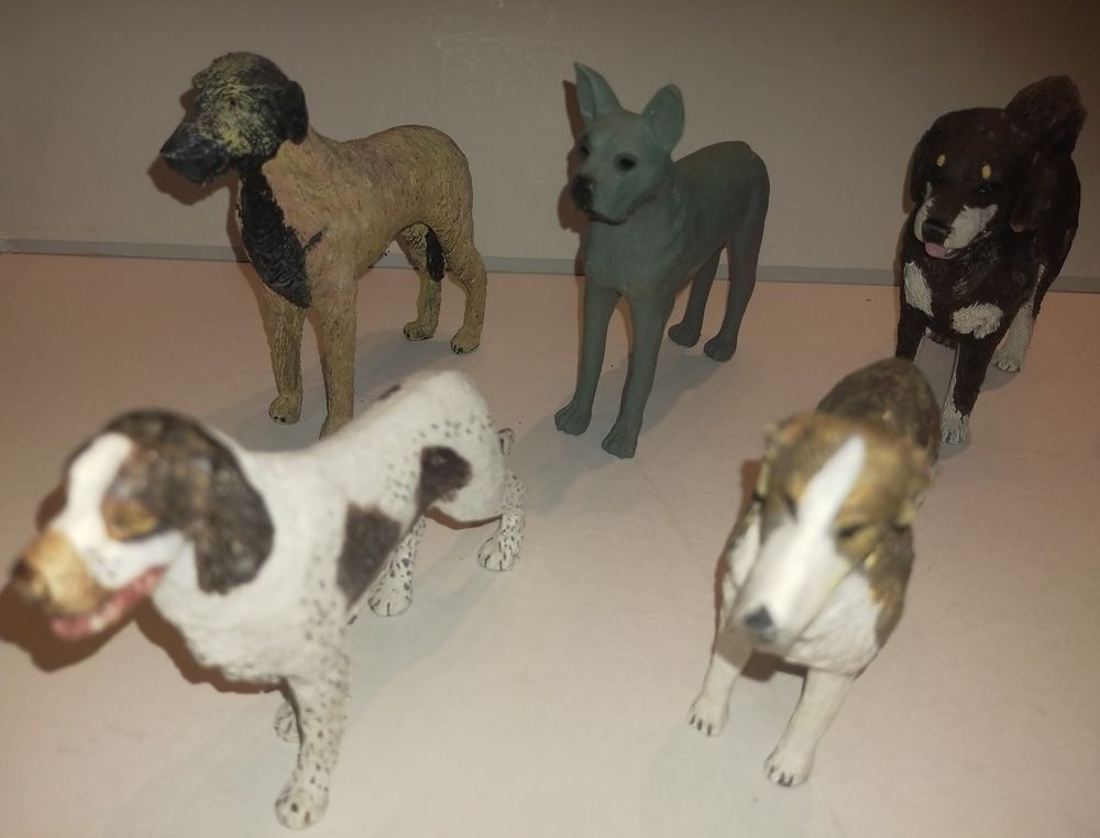 s&eacute;rie 3 - figurines chiens (2€ pce)
