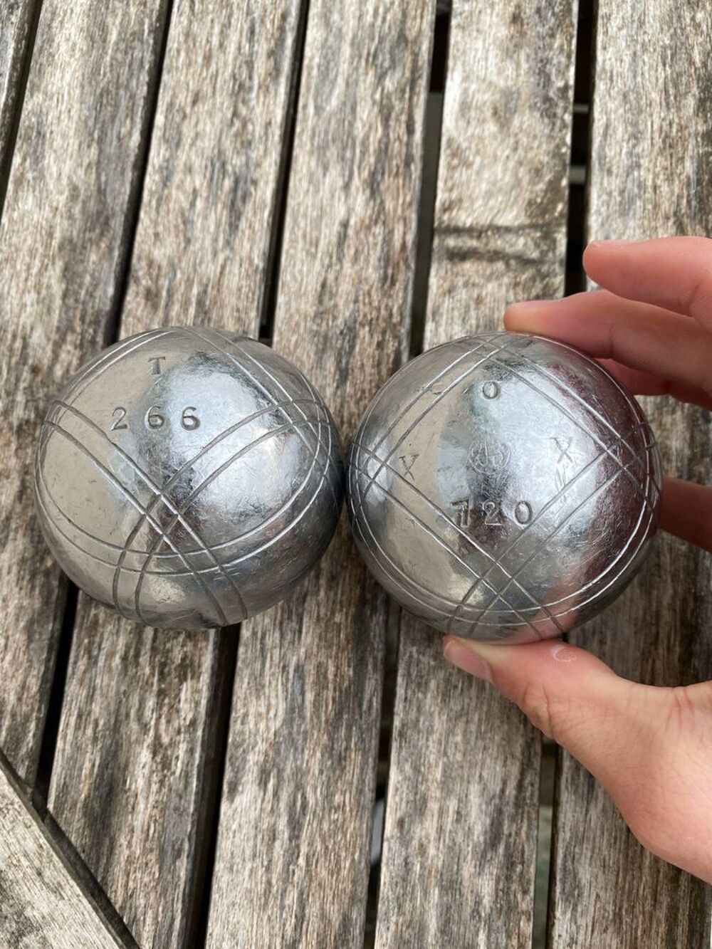 Boules de p&eacute;tanque JB anciennes 720 g -" striage crois&eacute; rare"- collection / joueur Sports