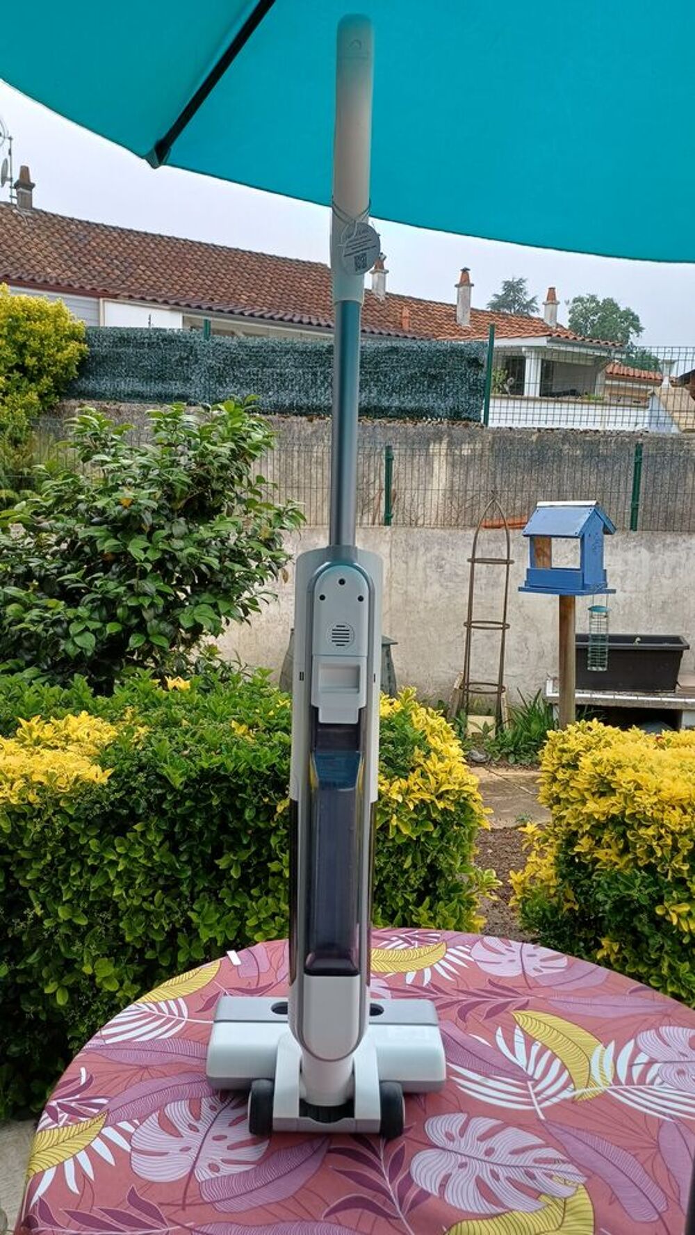 ASPIRATEUR LAVEUR Electroménager