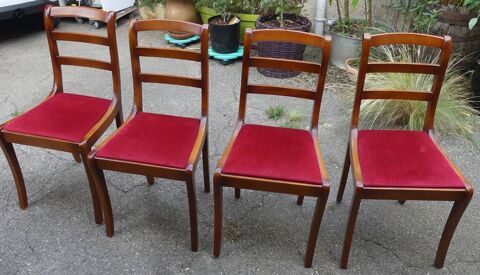 Chaises bois et velours 100 Bourg-de-Page (26)