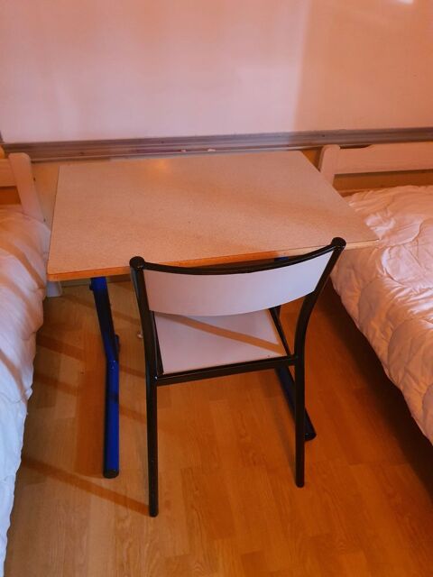 BUREAU ENFANT 110 Dieuze (57)