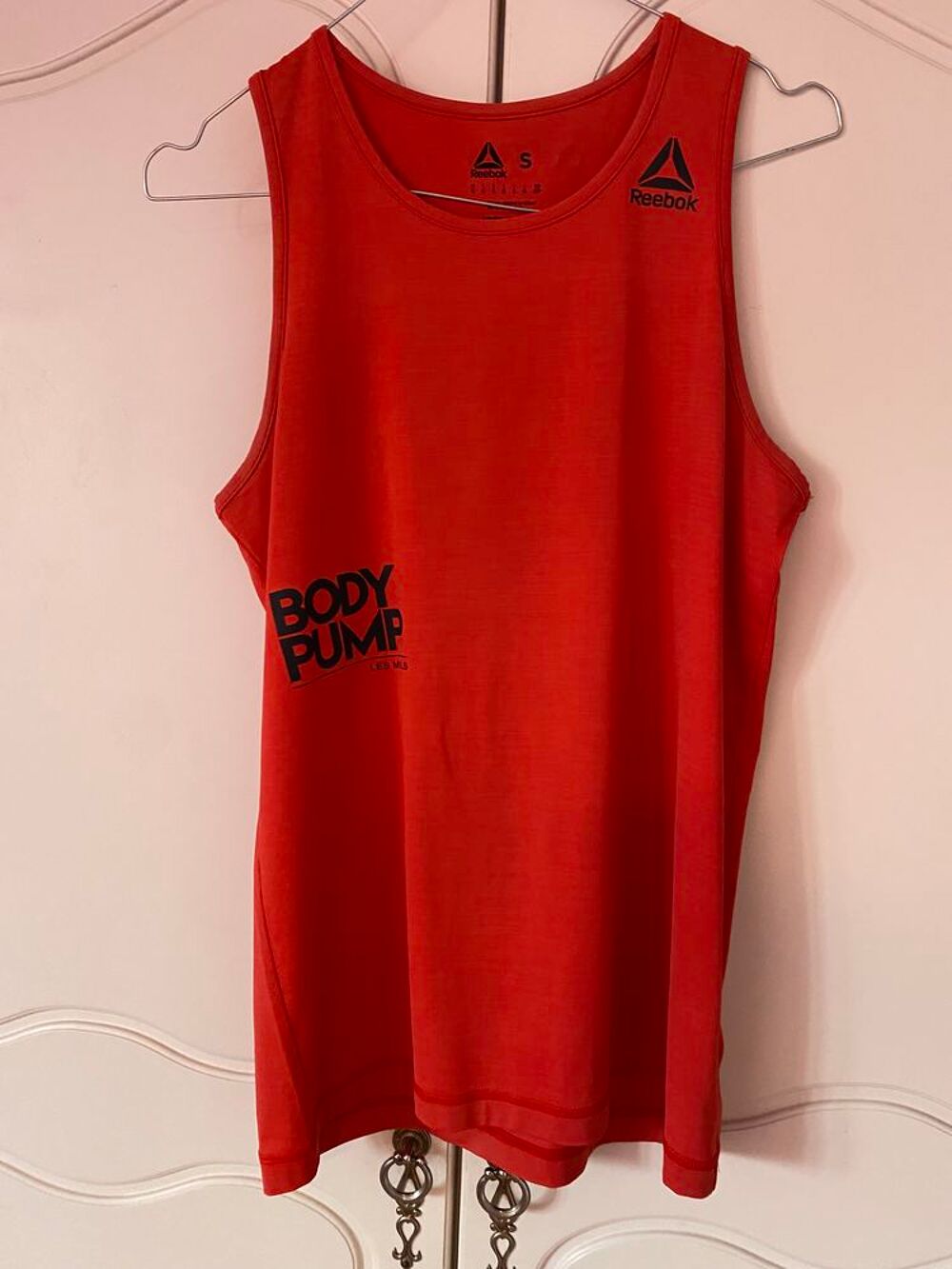 Tee-shirt rouge LesMills Vêtements