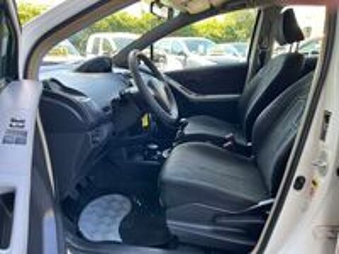 Yaris 100 VVT-i Confort Stop & Start 2009 occasion 42700 Firminy