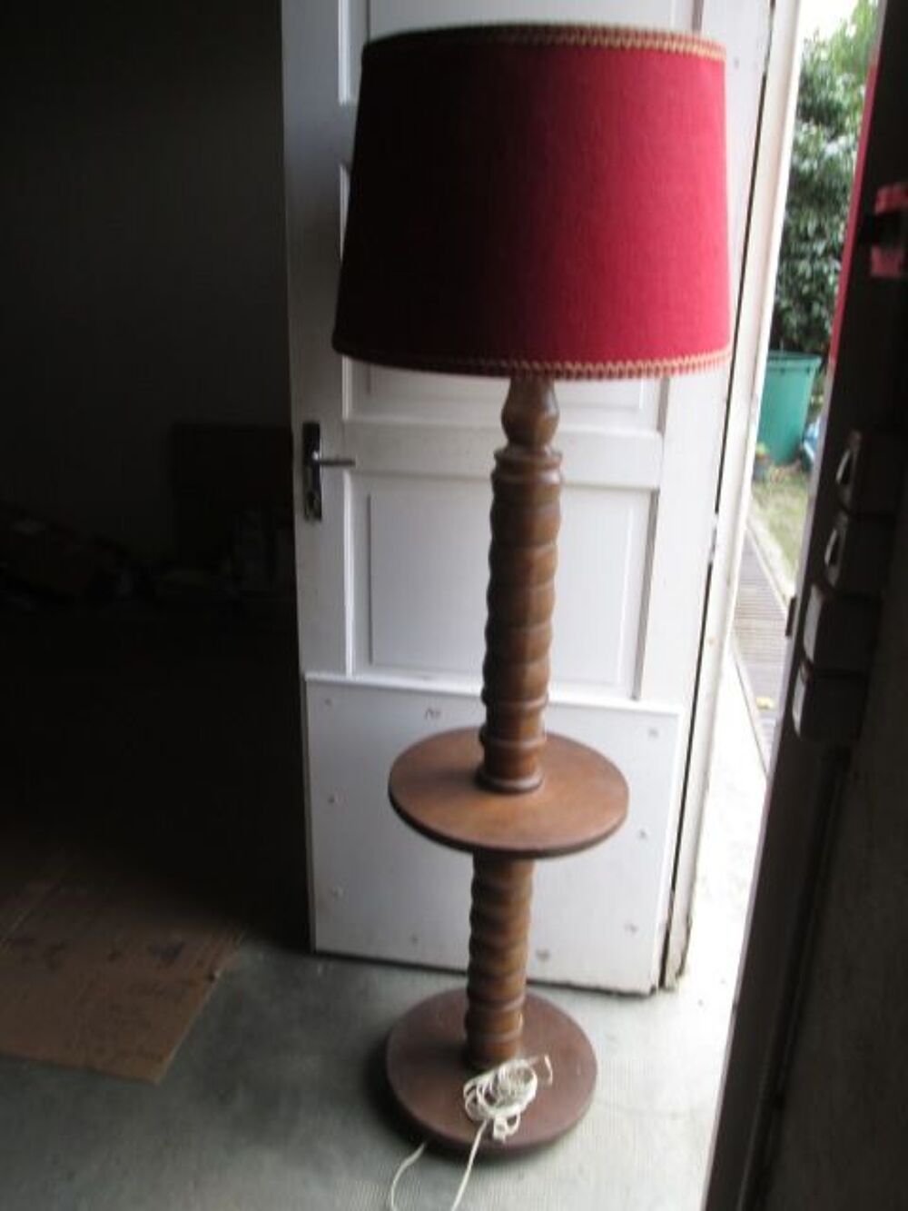 Lampadaire et pied en bois tourn&eacute; style ancien 175 cm Décoration