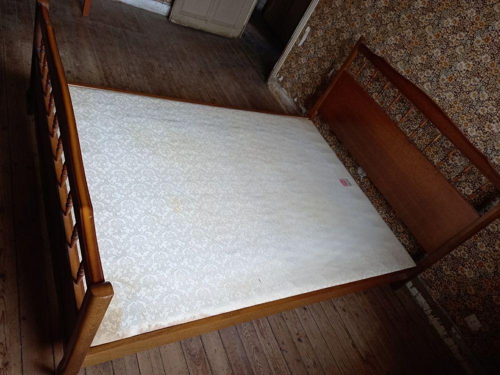 lit 140 &times; 200 petit prix Meubles
