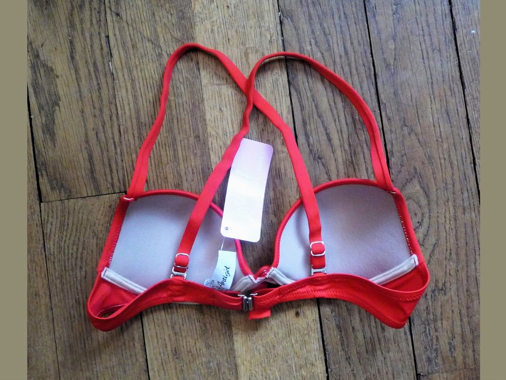 Haut Maillot Bain/ Soutien Gorge Rouge-Antigel Lise Charmel Vêtements