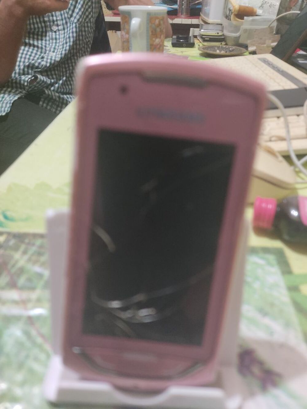 T&eacute;l&eacute;phone portable Samsung rose 3g Téléphones et tablettes