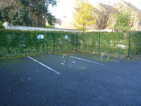  Parking / Garage  louer 12 m