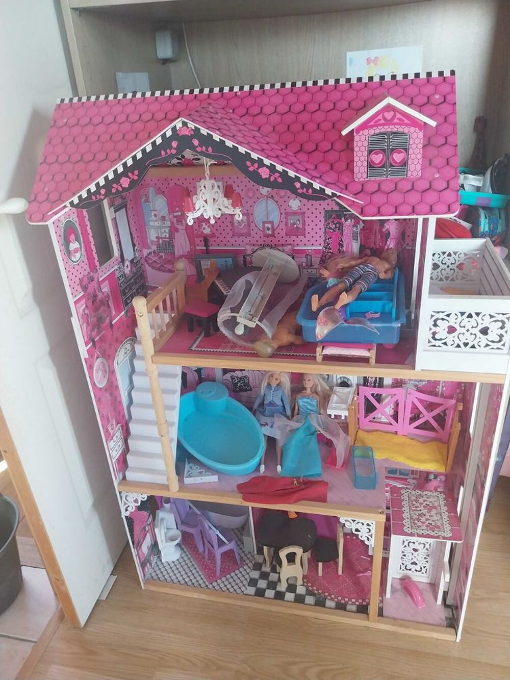 maison barbie Jeux / jouets