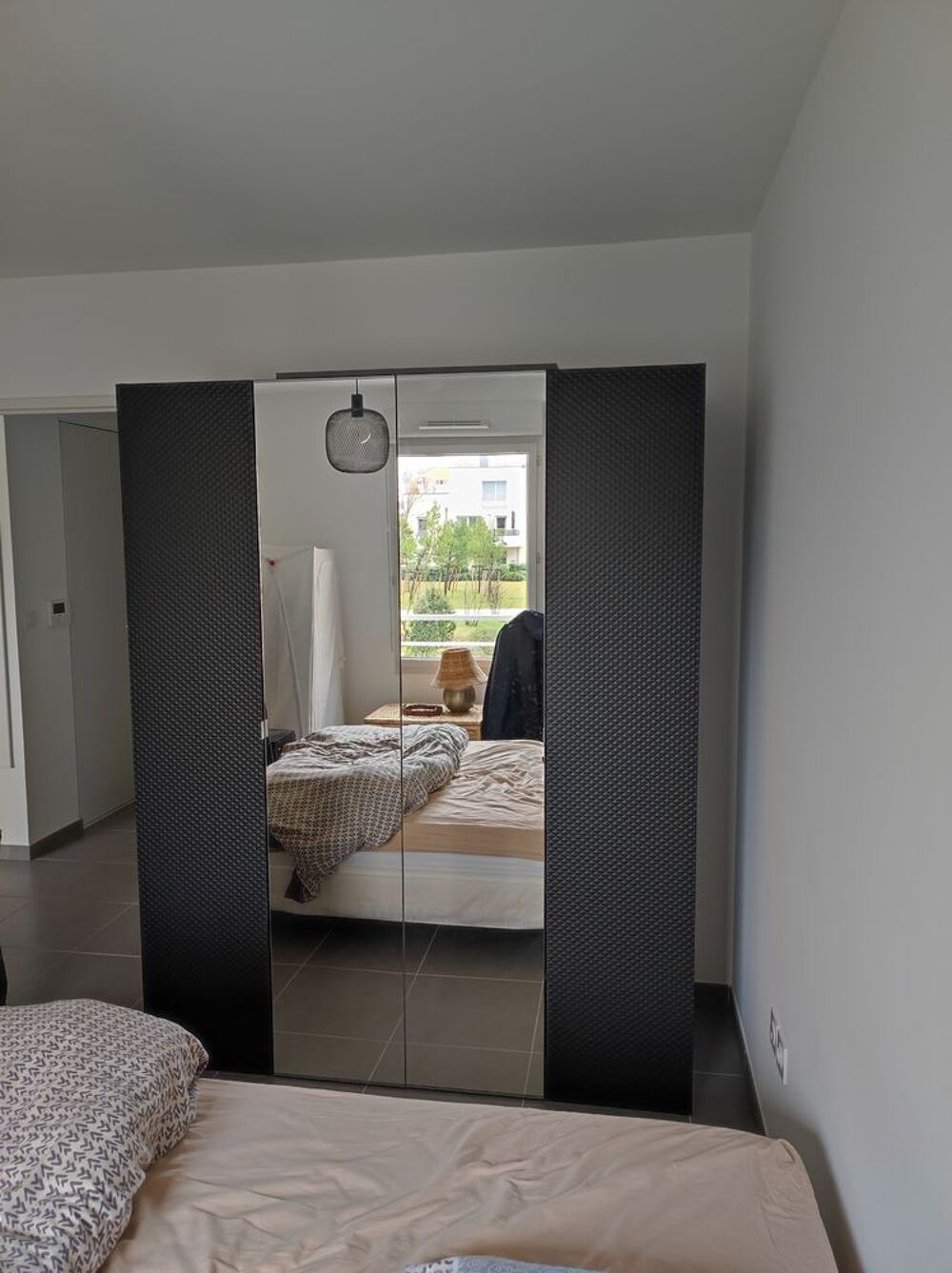 Belle armoire dressing avec portes miroir Meubles