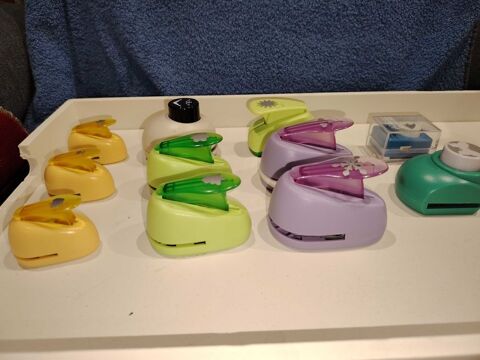 FIGURINES AMERICANNE PARTICULIEES 50 Tourette-du-Ch�teau (06)