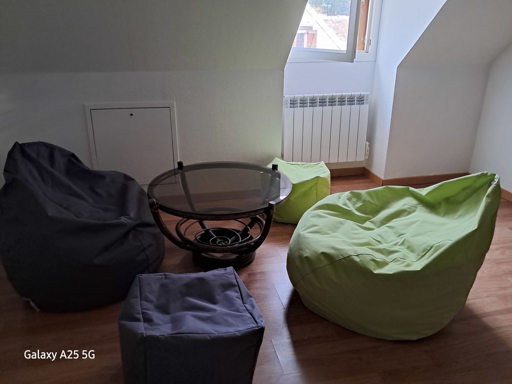 chambre &agrave; coucher et petit salon 250 € Meubles