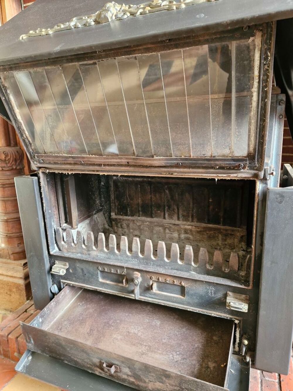 Insert ancien de chemin&eacute;e Electroménager