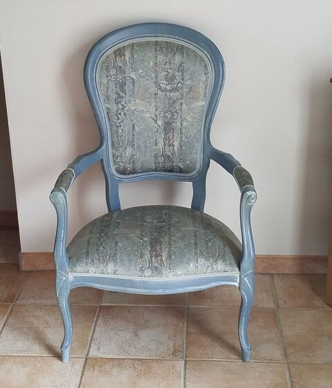 Tr�s joli fauteuil Voltaire 0 Allex (26)