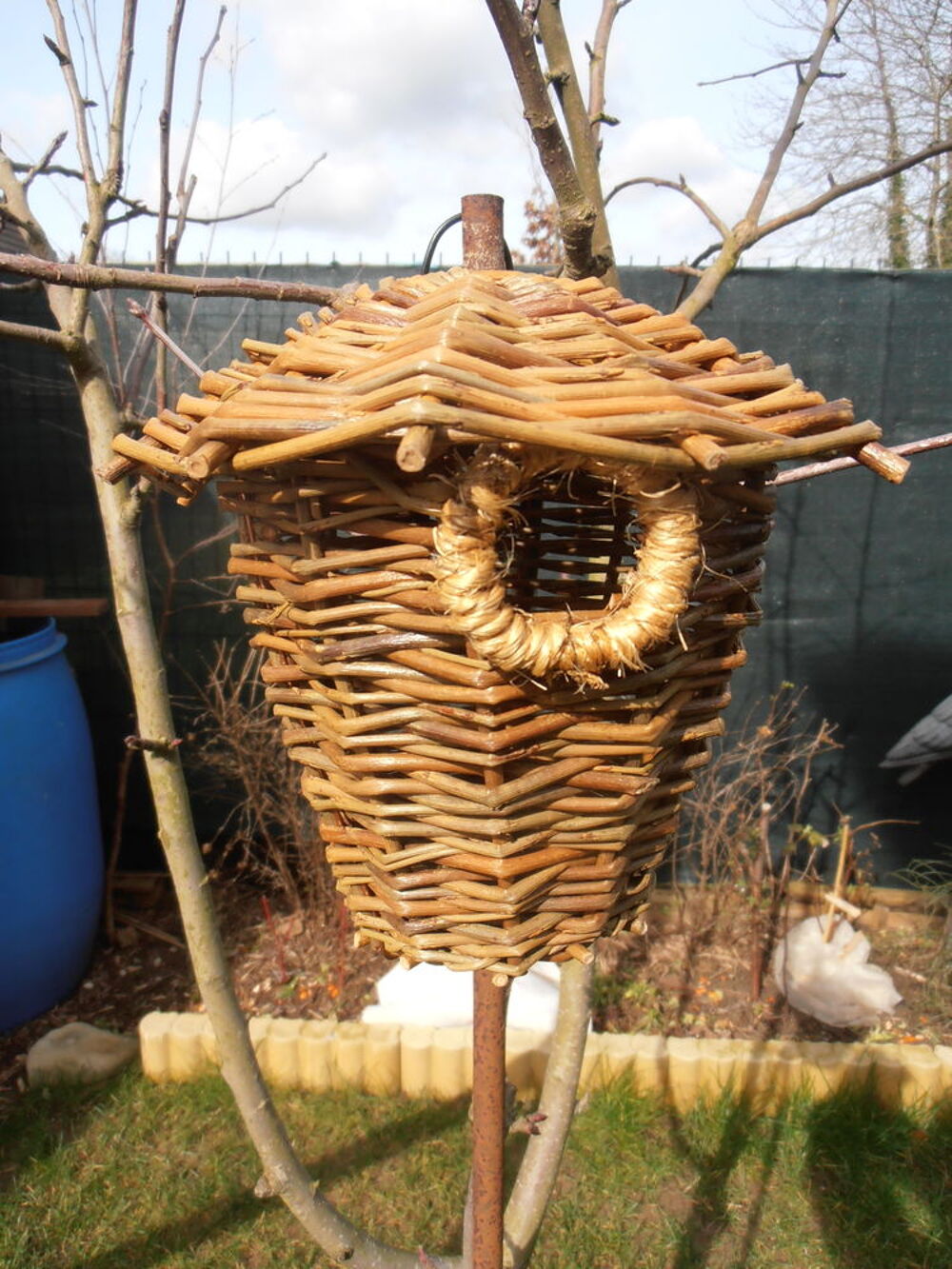 Nichoir en osier Jardin