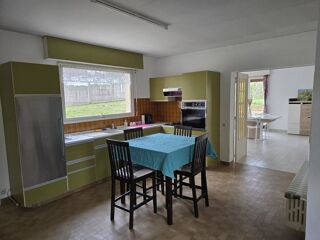  Maison à vendre 10 pièces 196 m²
