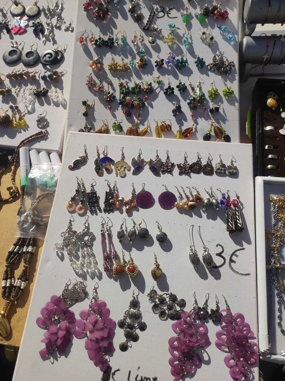 boucles d'oreilles Bijoux et montres