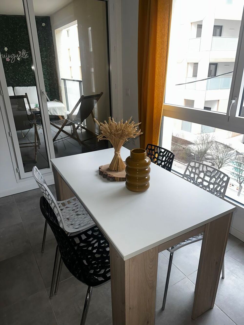 Ensemble table et chaises Meubles