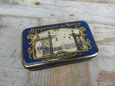 Ancienne Boite Bergamotes de Nancy Croix de Lorraine 22 Loches (37)