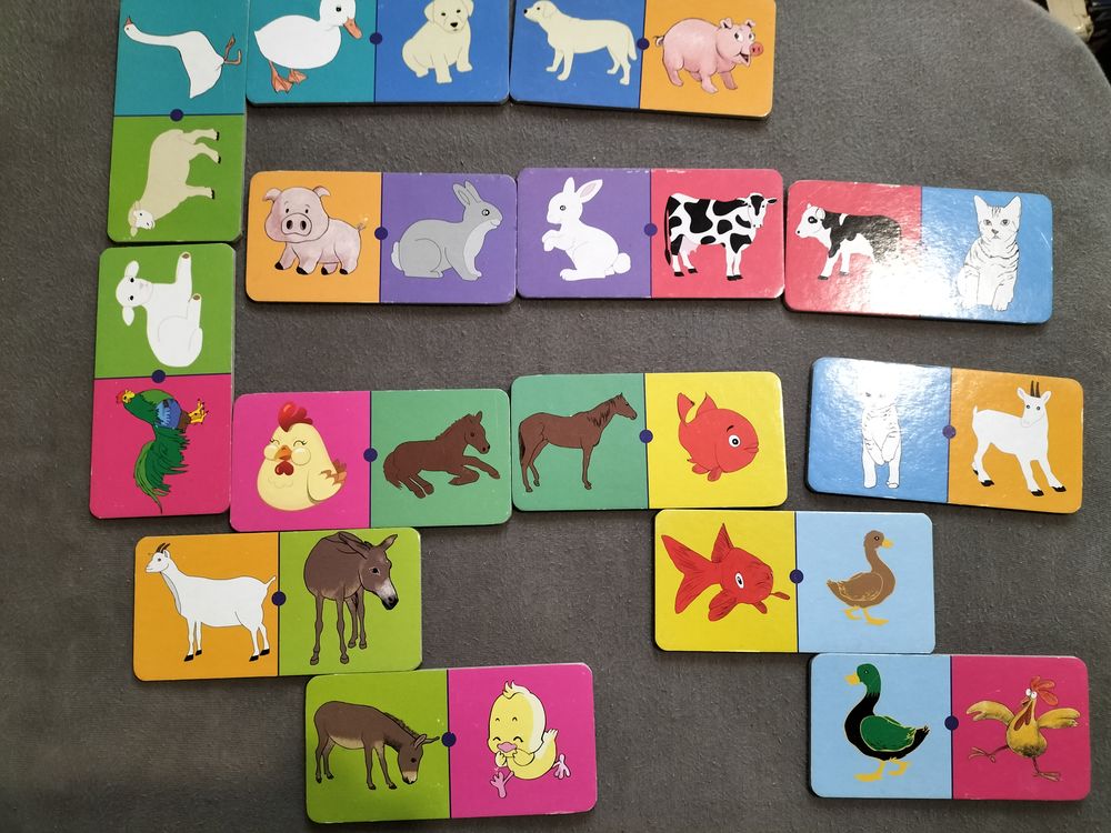 Jeu de dominos avec animaux Jeux / jouets