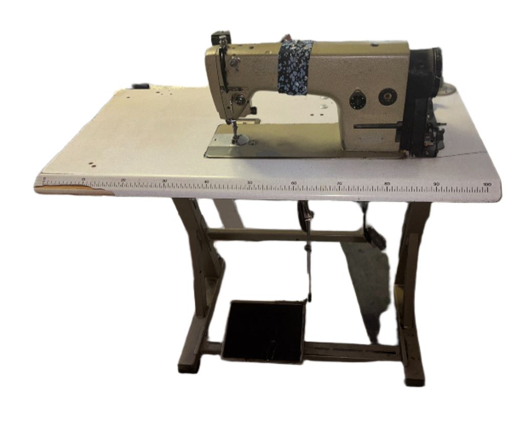 Machine &agrave; coudre BROTHER INDUSTRIELLE. Bricolage