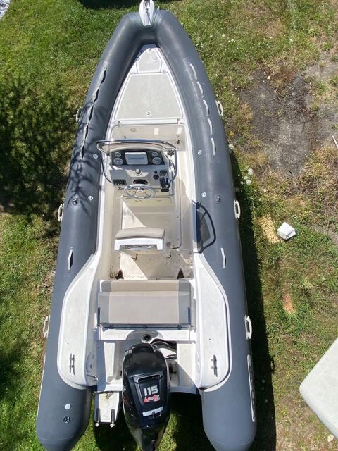 Bateaux à moteur Pneumatique - Semi-rigide 2016 occasion 56880