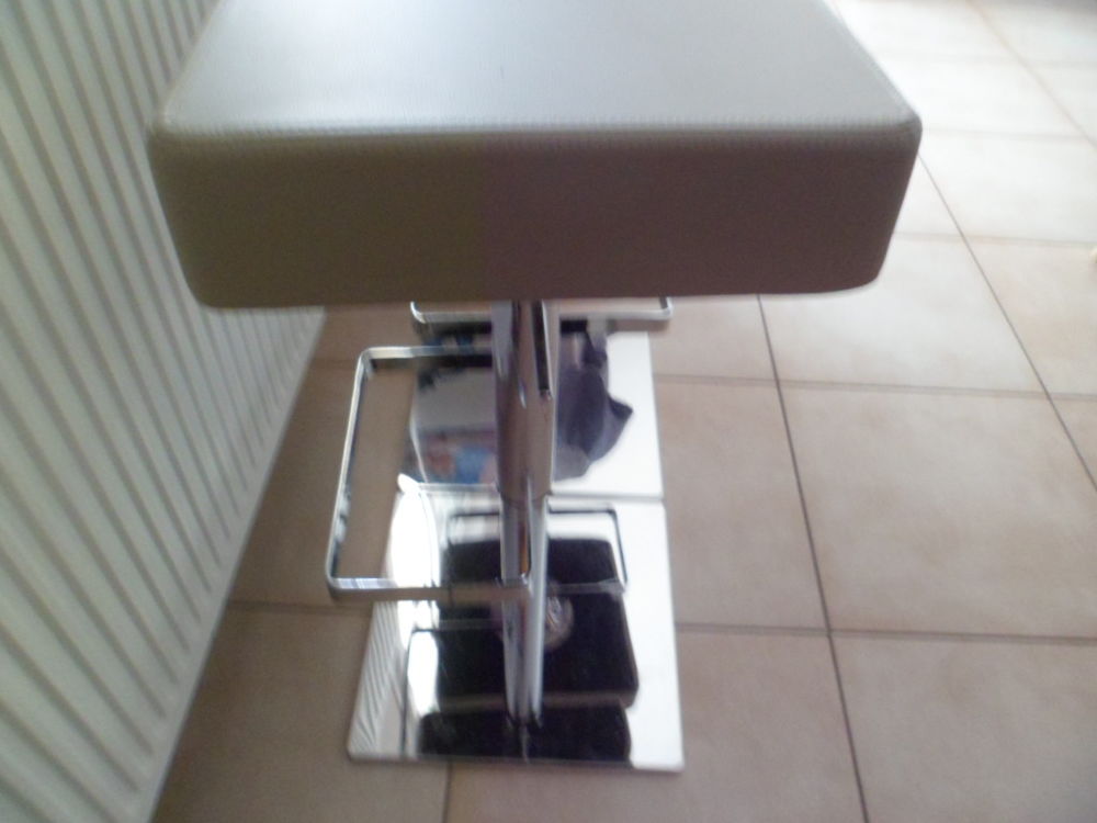tabourets pour pilots central Meubles