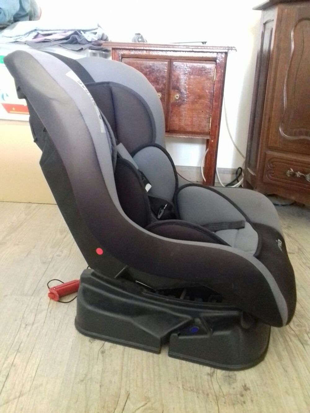 2 Si&egrave;ges auto Puériculture