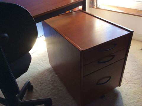 bureau trs bon tat 110 Malay-le-Grand (89)