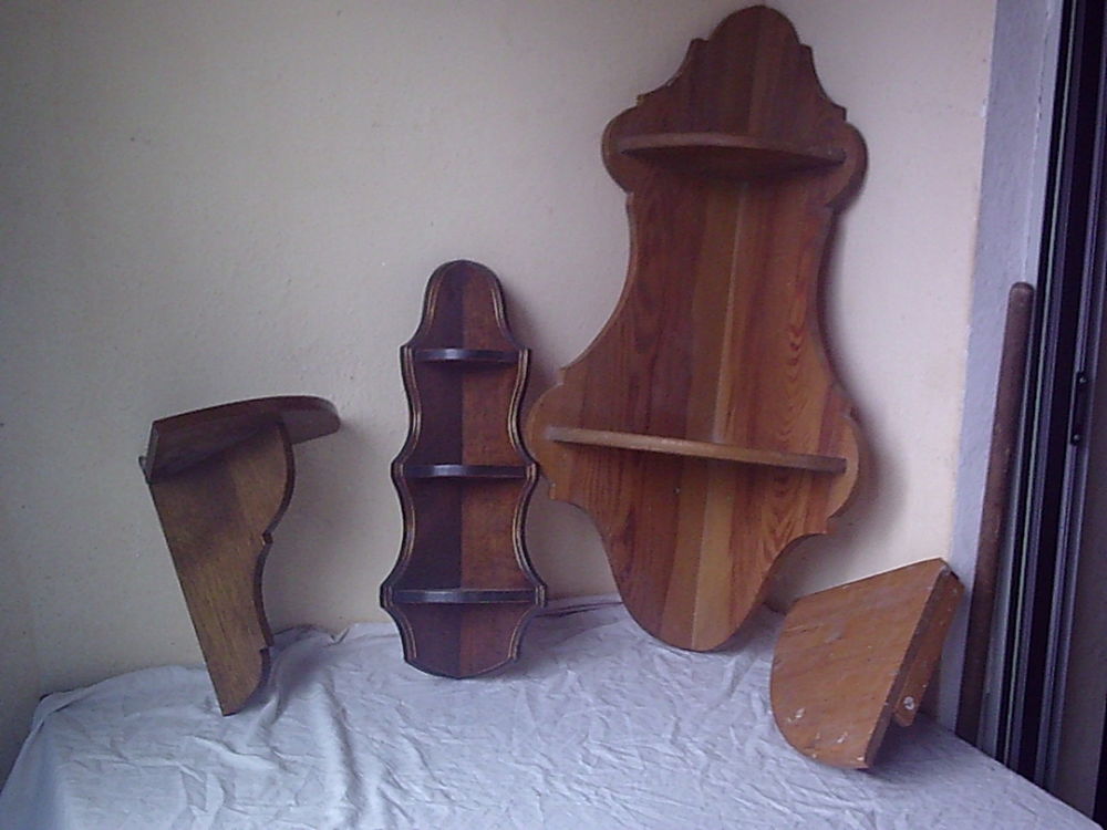 Petites &eacute;tag&egrave;res/Tablette d'Angle en bois Meubles