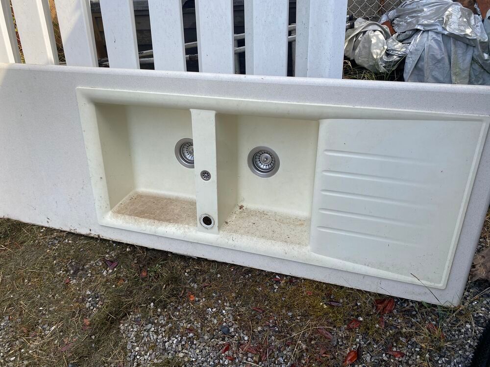 portail en PVC excellent etat Jardin