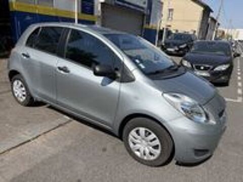 Yaris 1.0 - 69 VVT-i In 2010 occasion 69200 V&eacute;nissieux